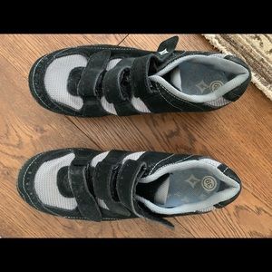 Specialized spinning shoes